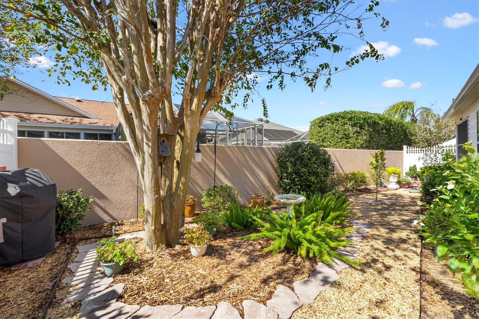VILLAGES OF MARION --VILLAS OF CHADWICK - Residential