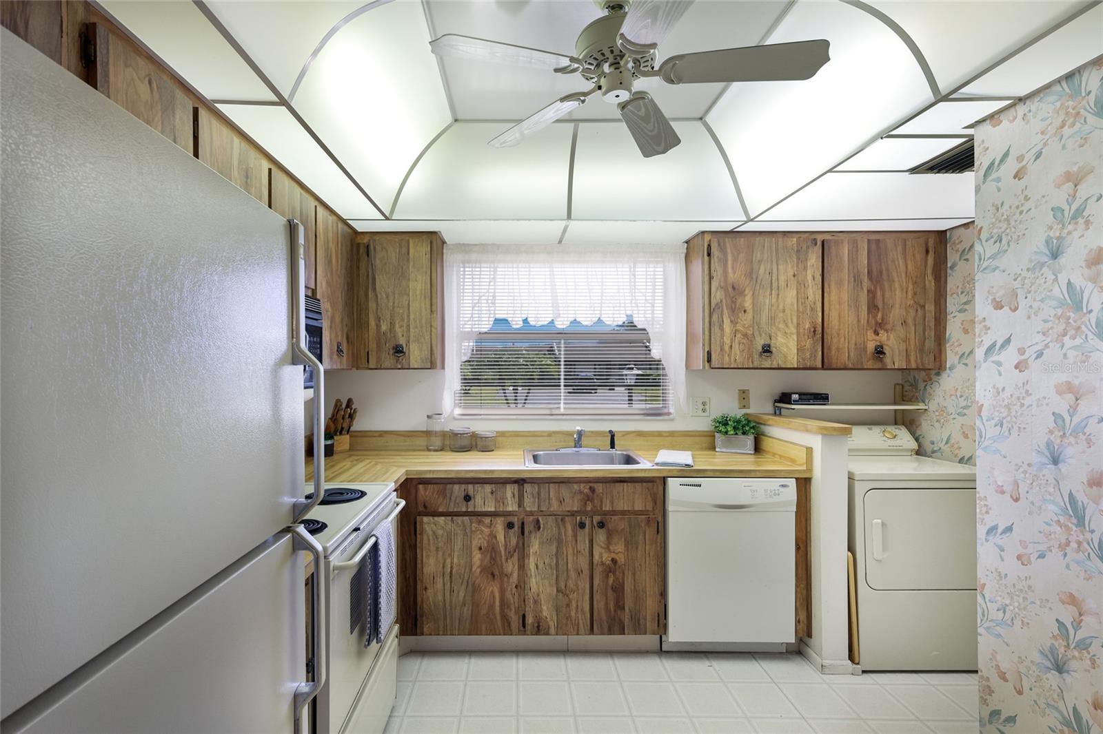 CORTEZ VILLAS CONDO 9 PH B - Residential