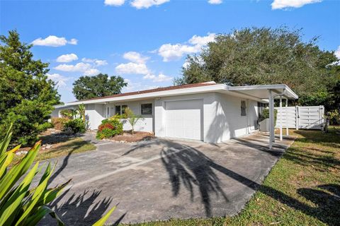 Photo of 429 Glen Oak Road, Venice, FL 34293 (MLS # N6141132)