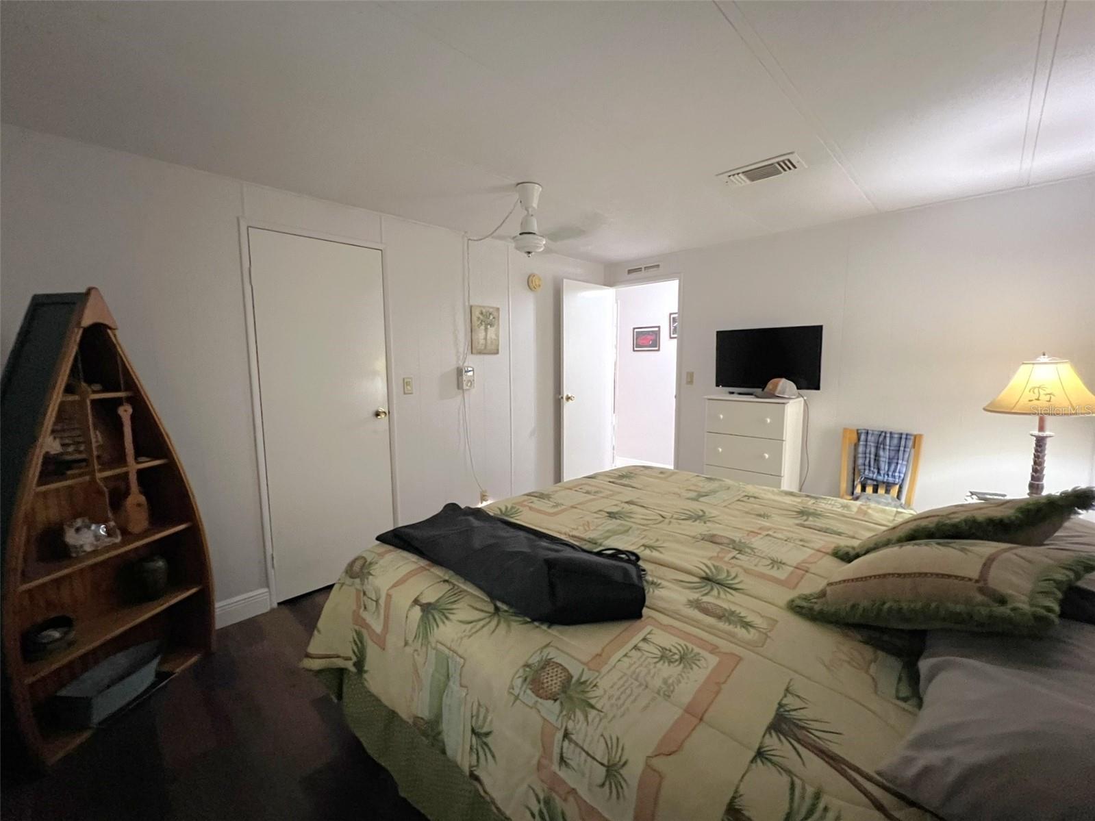 FLORAL LAKES - Residential