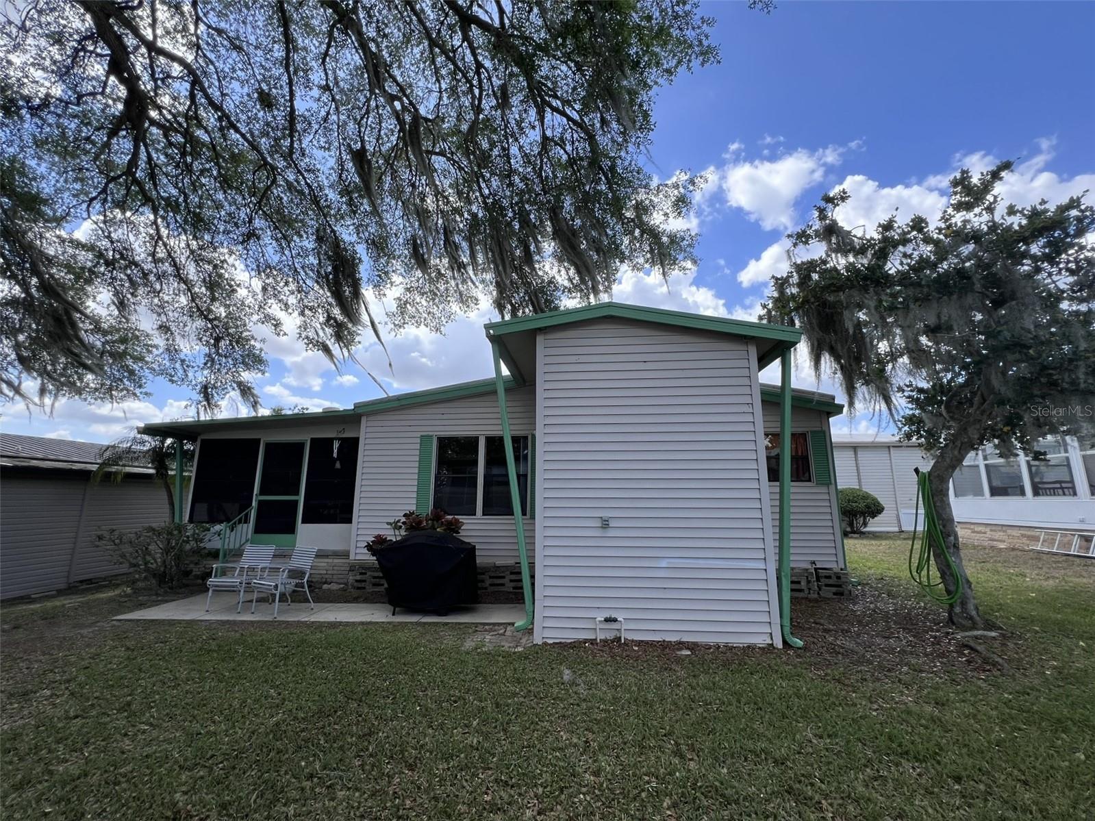 2055 S FLORAL AVENUE 296