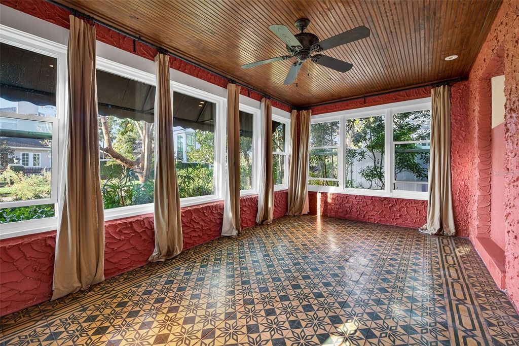 Photo of 745 16th Avenue NE, St Petersburg, FL 33704 (MLS # TB8483620)