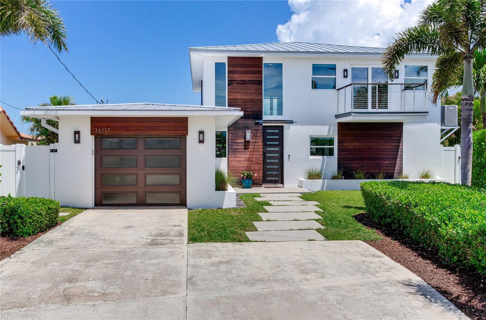 16117 4TH STREET E