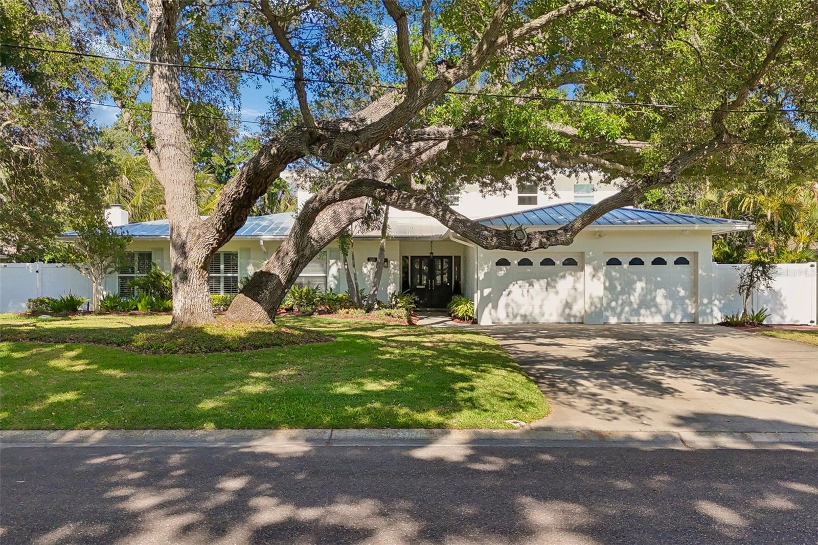NORTH EAST PARK PLACIDO SHORES - Residential