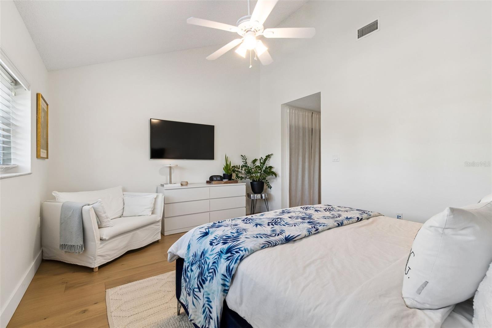 DOLLY BAY A VILLAGE ON LAKE TARPON - Residential