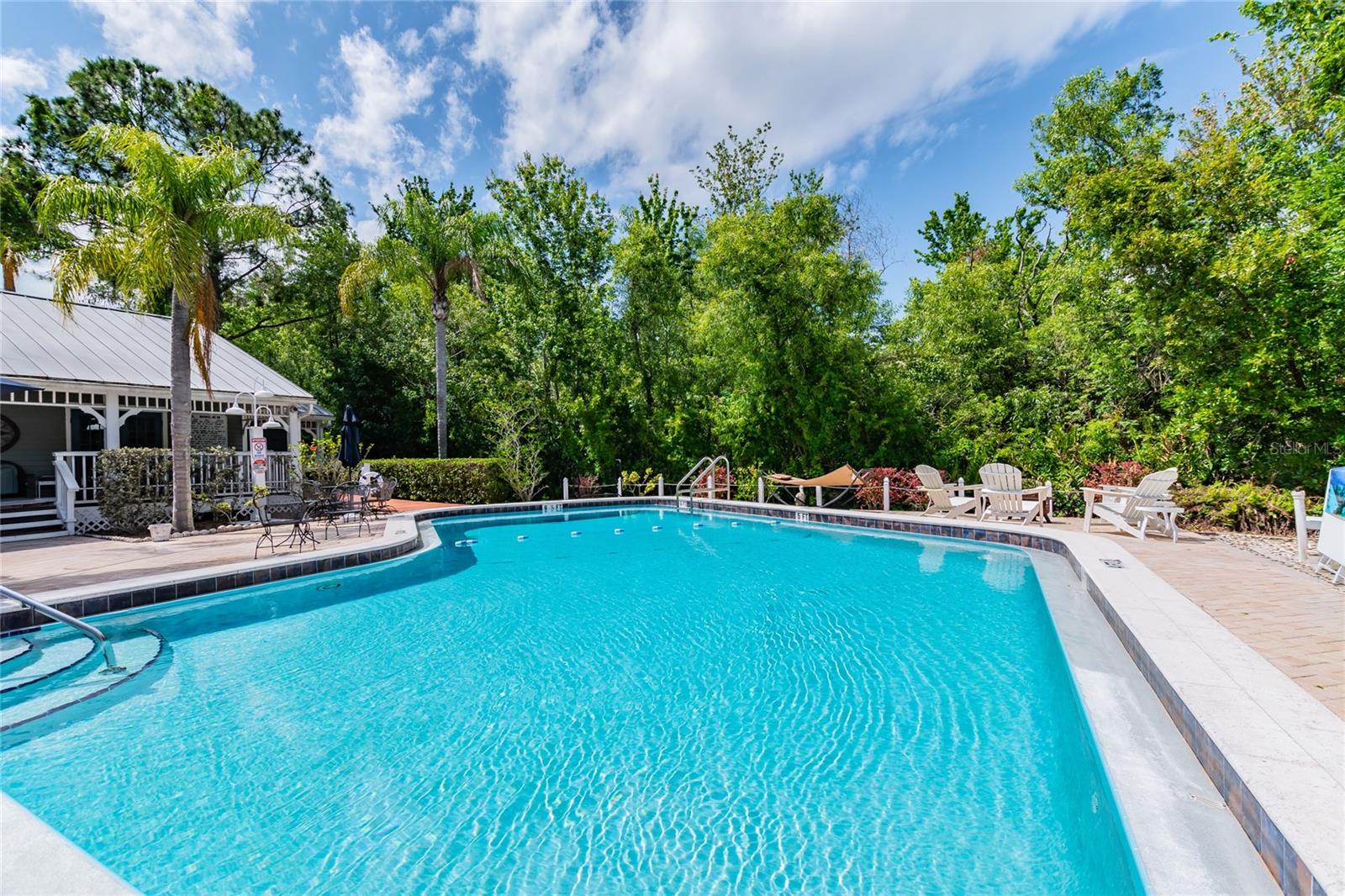 DOLLY BAY A VILLAGE ON LAKE TARPON - Residential