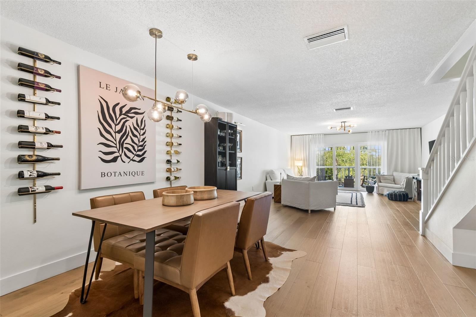 DOLLY BAY A VILLAGE ON LAKE TARPON - Residential