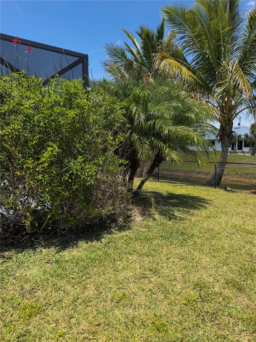 ROTONDA WEST BROADMOOR - Residential