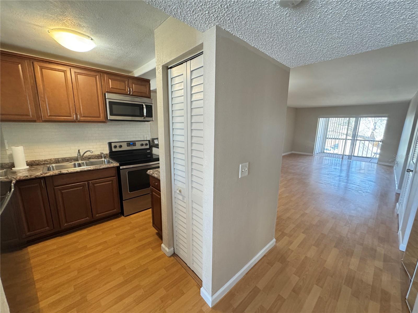 COACHMAN CREEK CONDO - Residential Lease