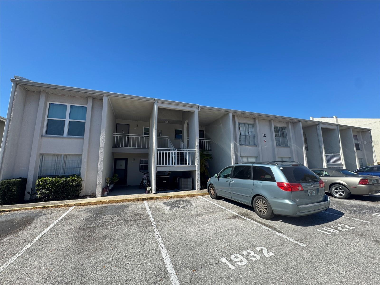 COACHMAN CREEK CONDO - Residential Lease