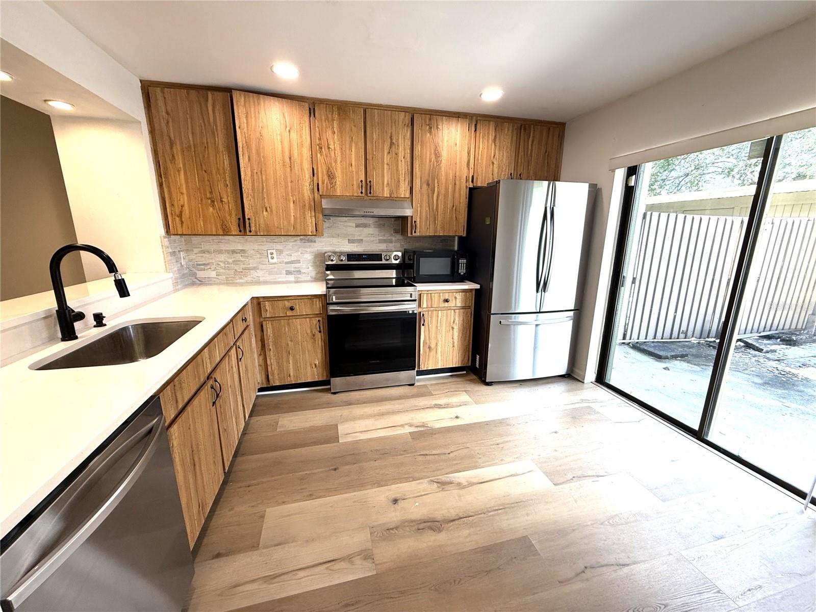 7903 SUGARCANE COURT