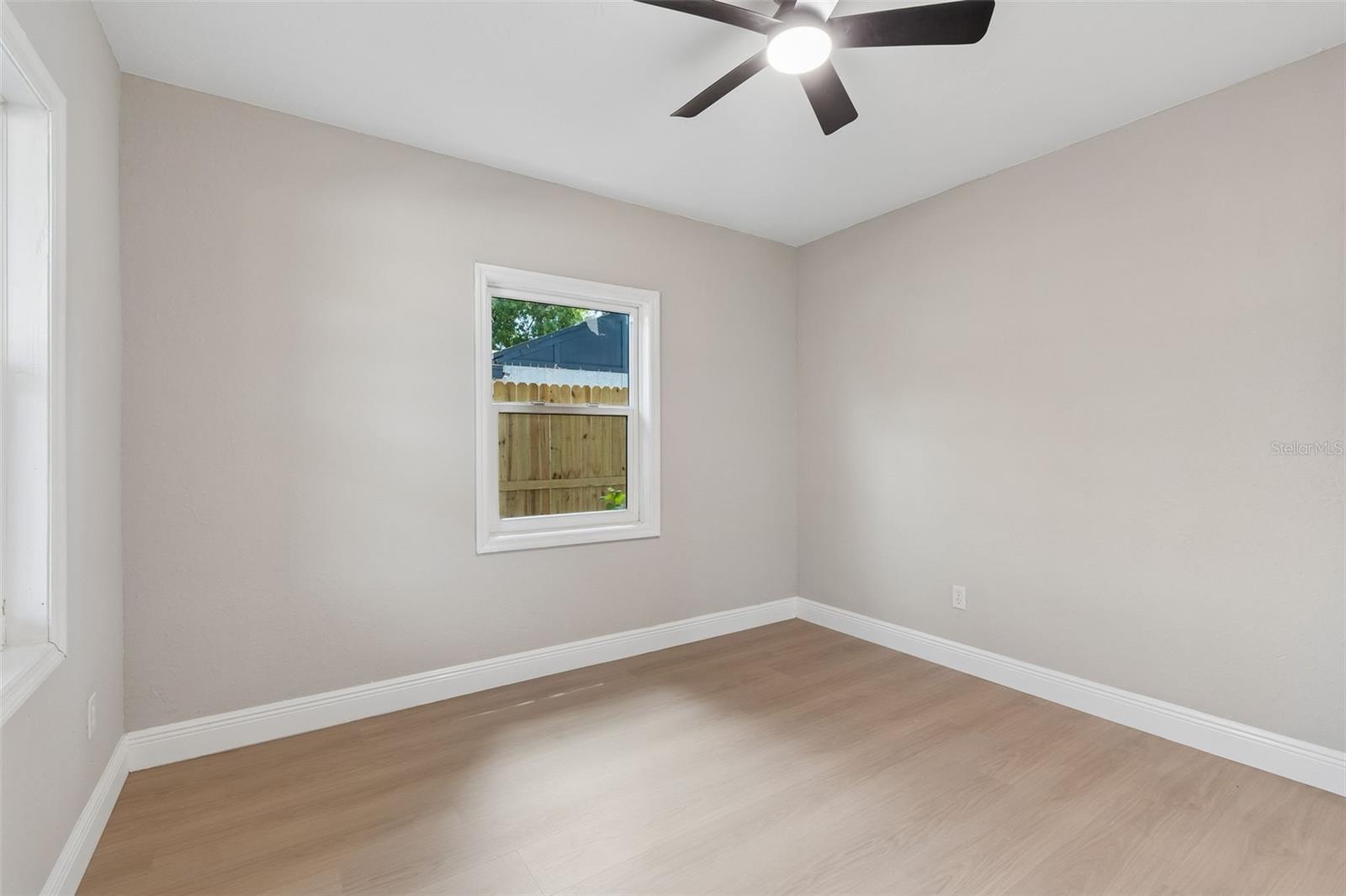 LINCOLN GARDENS - Residential