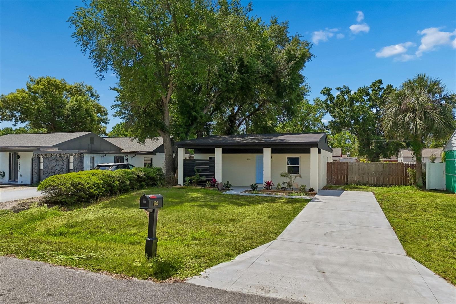 LINCOLN GARDENS - Residential