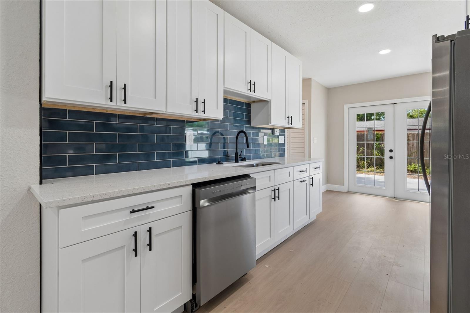 LINCOLN GARDENS - Residential