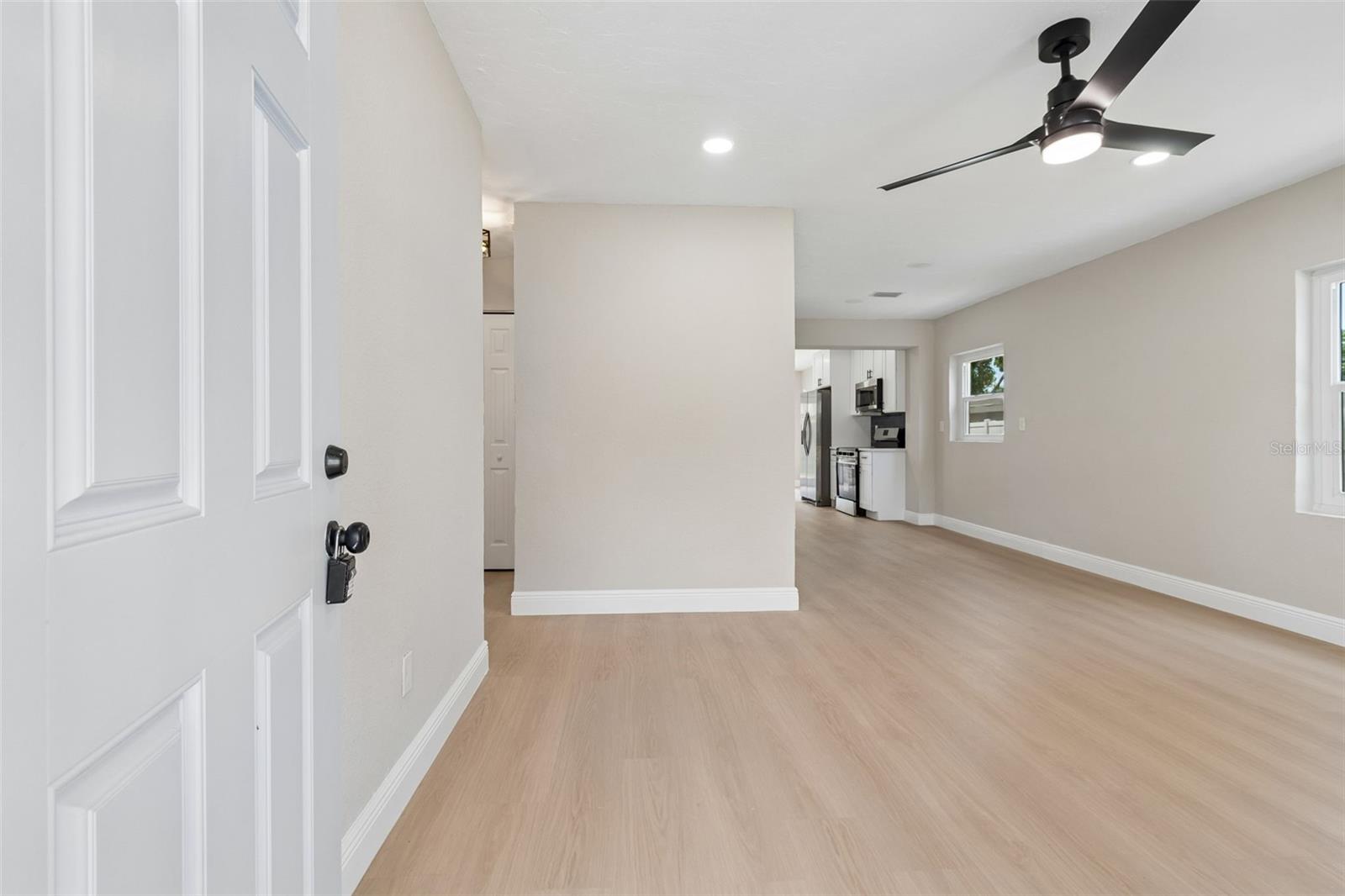 LINCOLN GARDENS - Residential