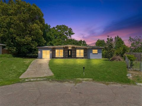 6204 OAKCREST CIRCLE ORLANDO FL 32808