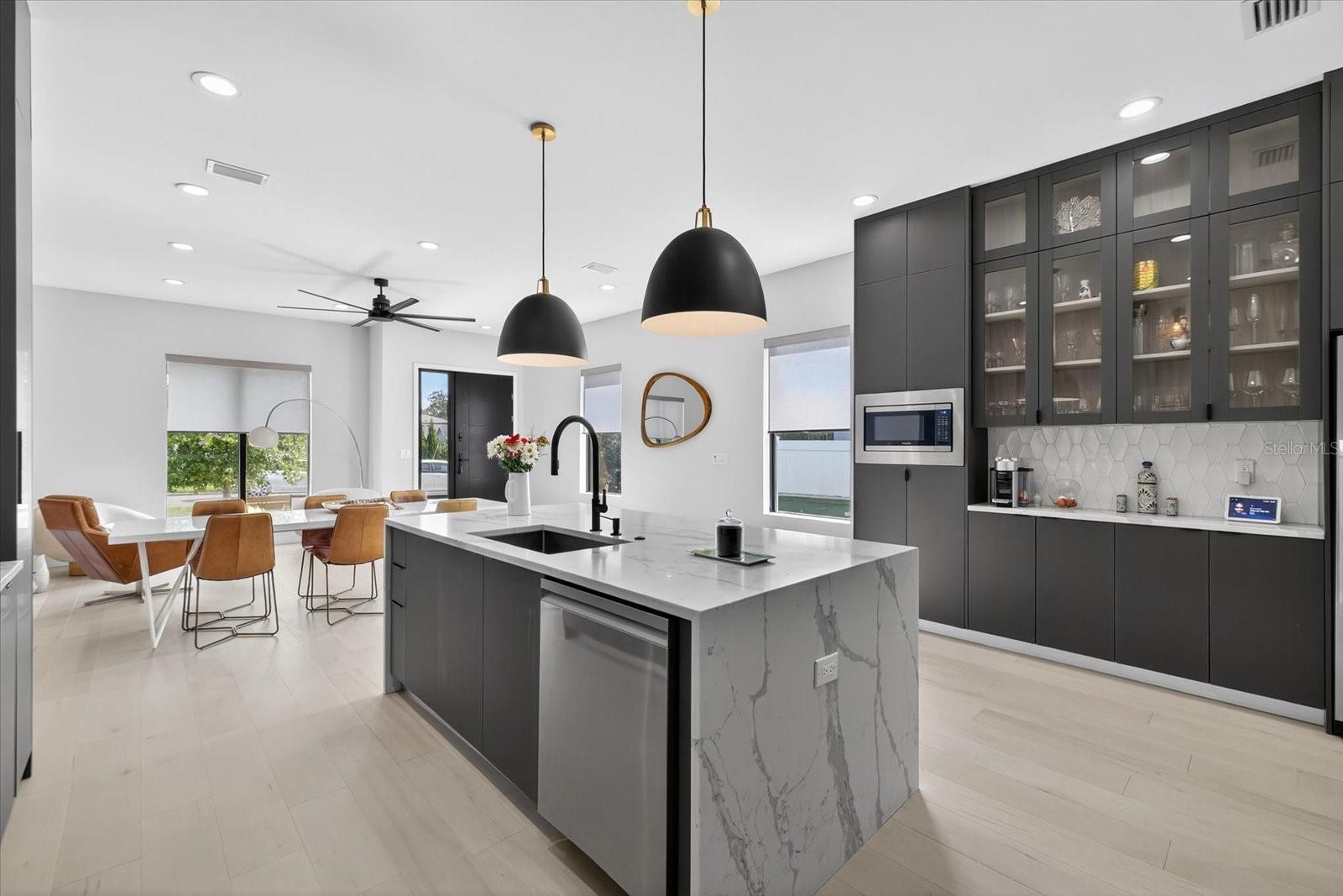 WEST HIGHLANDS - Residential Lease