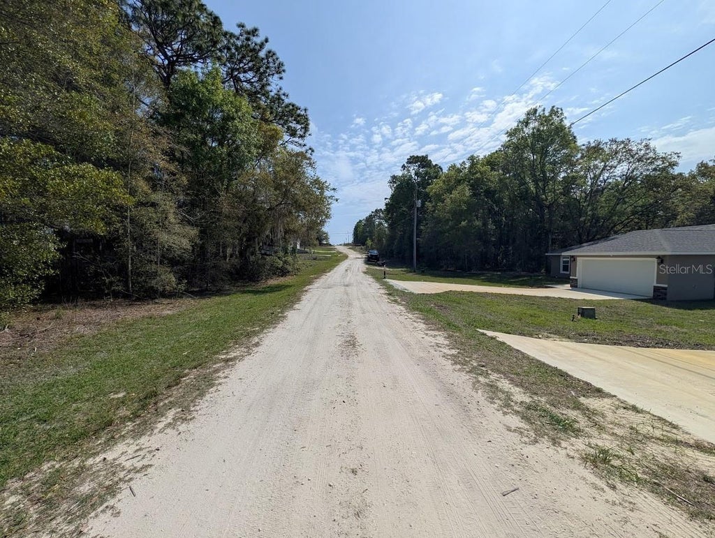 Photo of SW 30th Place, Ocala, FL 34481 (MLS # OM730299)