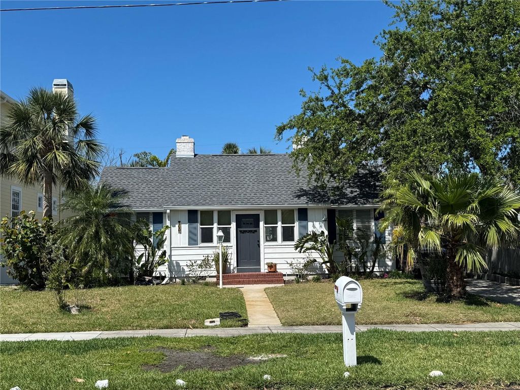 Photo of 766 Bay Esplanade, Clearwater Beach, FL 33767 (MLS # TB8373428)