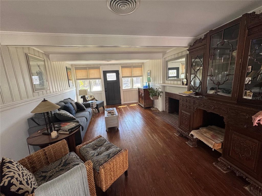 Photo of 766 Bay Esplanade, Clearwater Beach, FL 33767 (MLS # TB8373428)