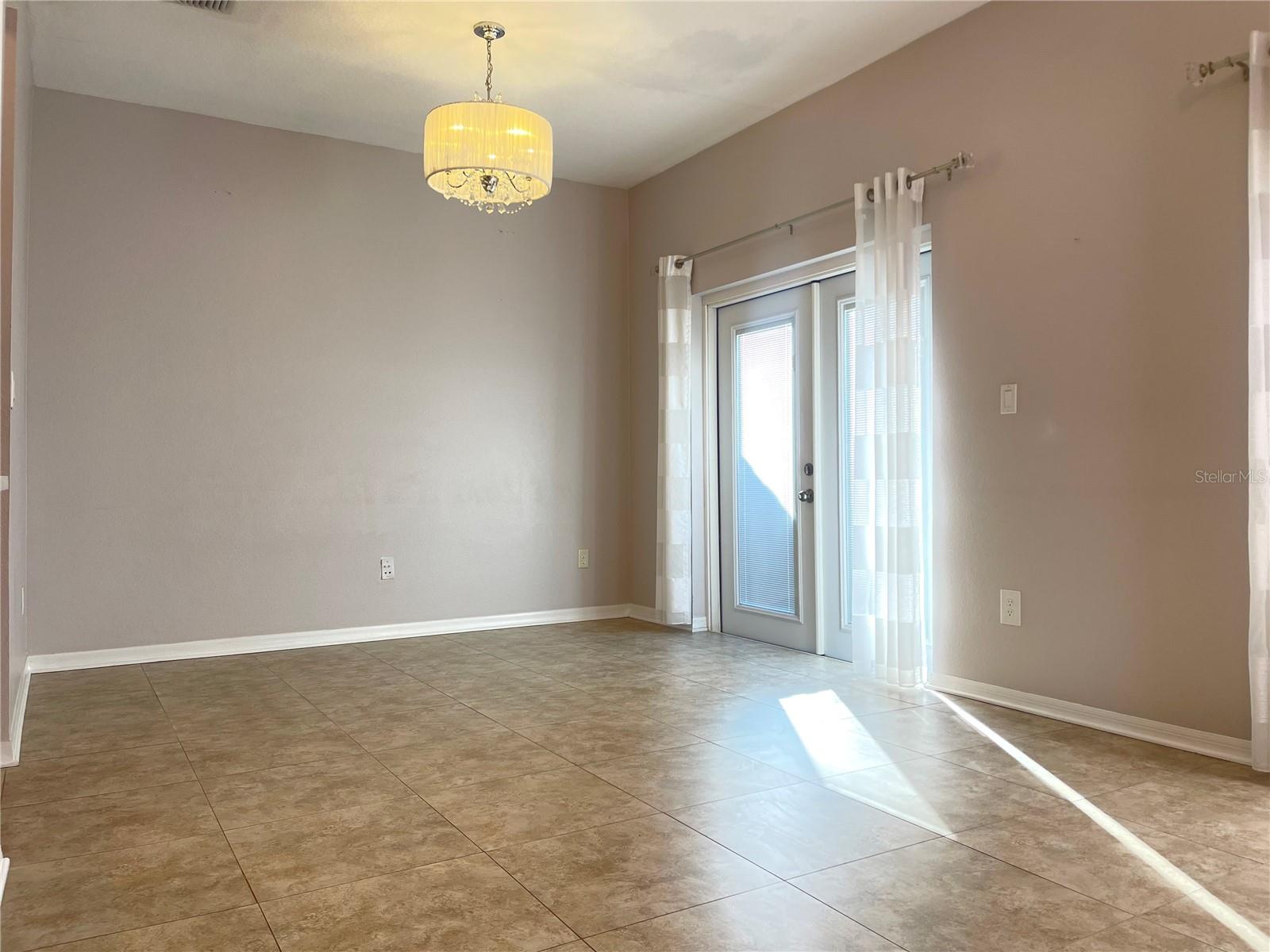 CASA BLANCA - Residential