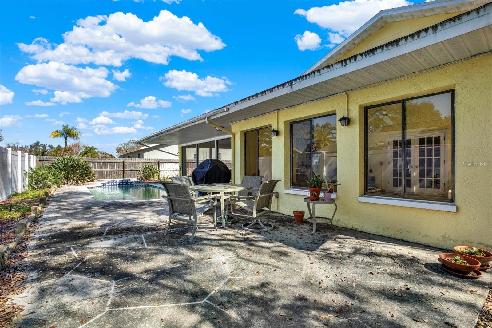 HILLTOP GROVES ESTATES - Residential