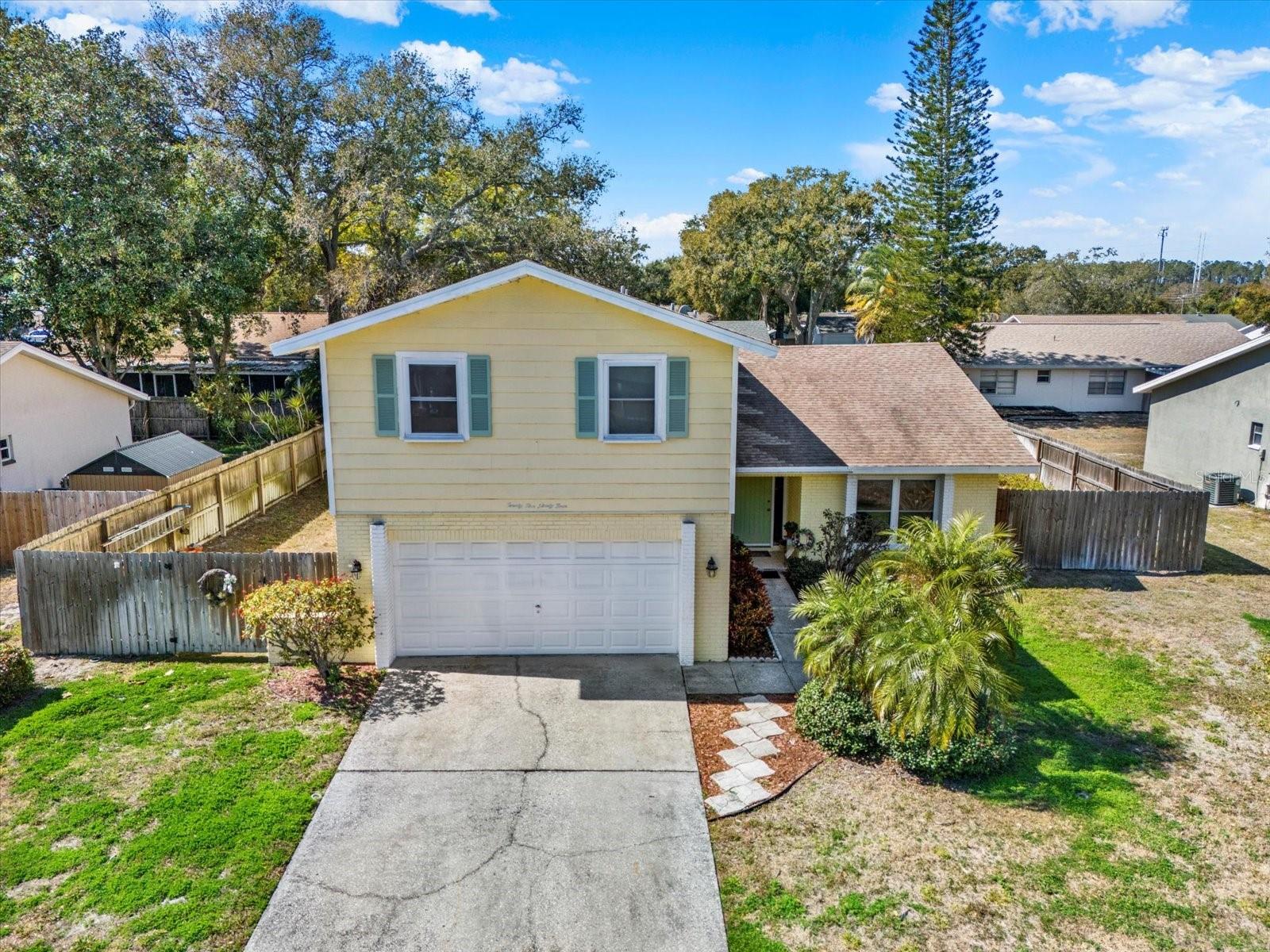 HILLTOP GROVES ESTATES - Residential