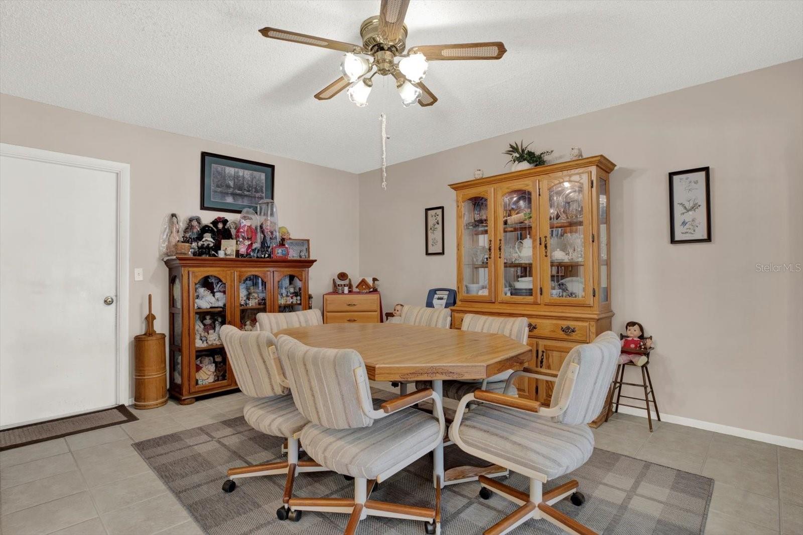 HILLTOP GROVES ESTATES - Residential