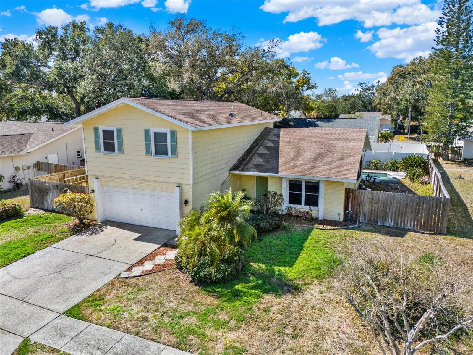 HILLTOP GROVES ESTATES - Residential