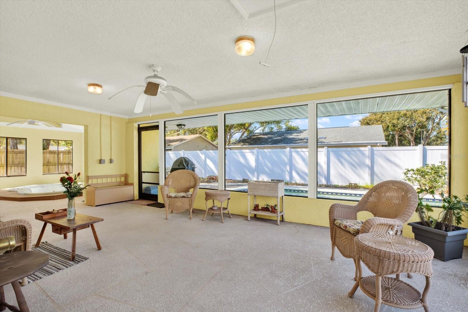 HILLTOP GROVES ESTATES - Residential