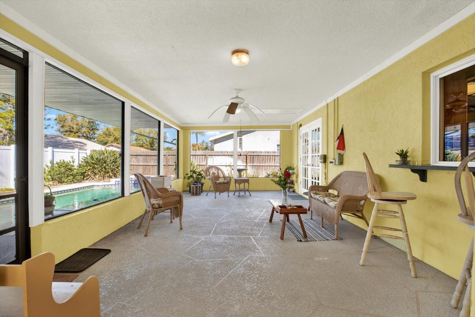 HILLTOP GROVES ESTATES - Residential