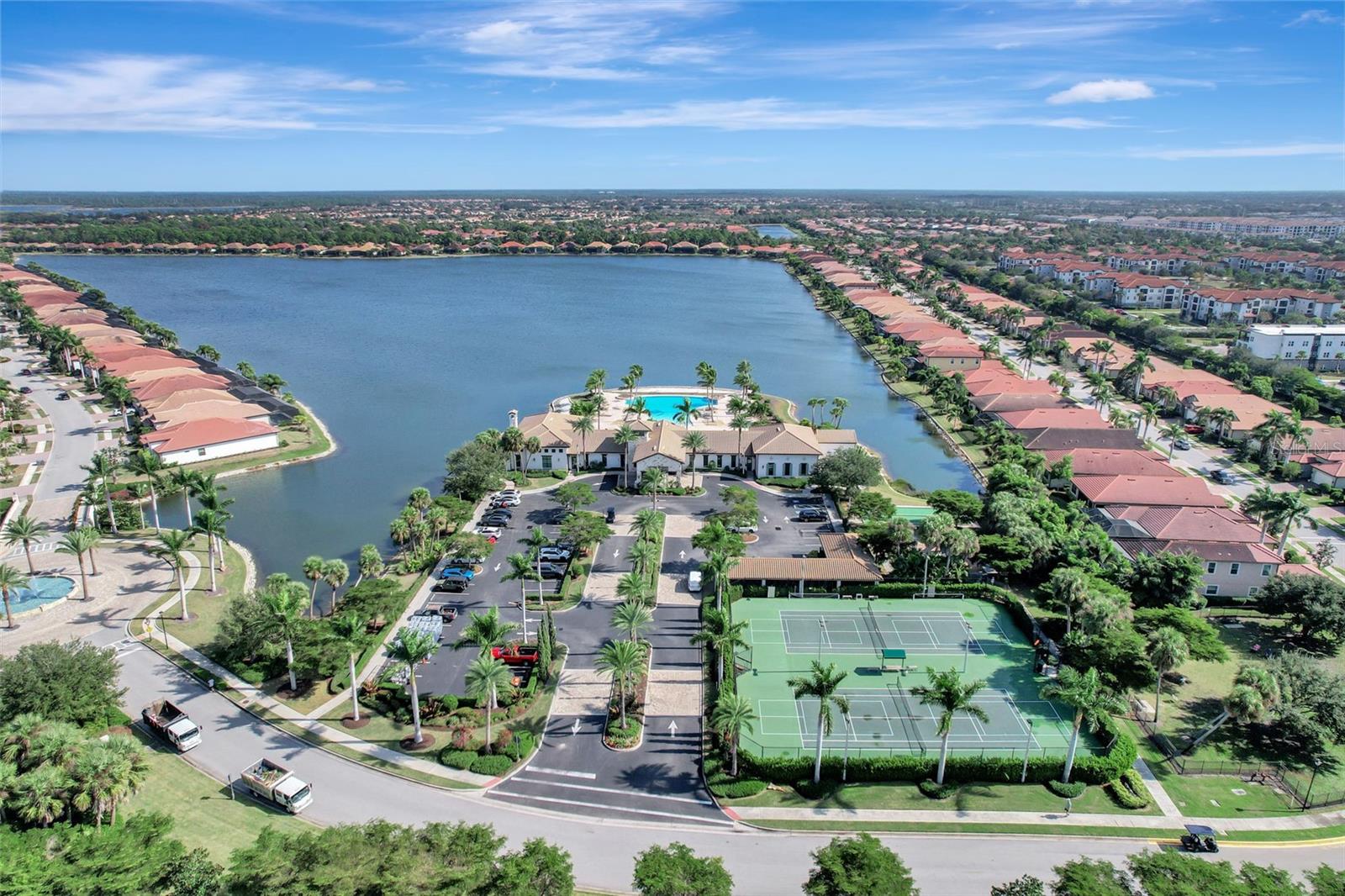 TOSCANA ISLES PH 6 UN 2 - Residential