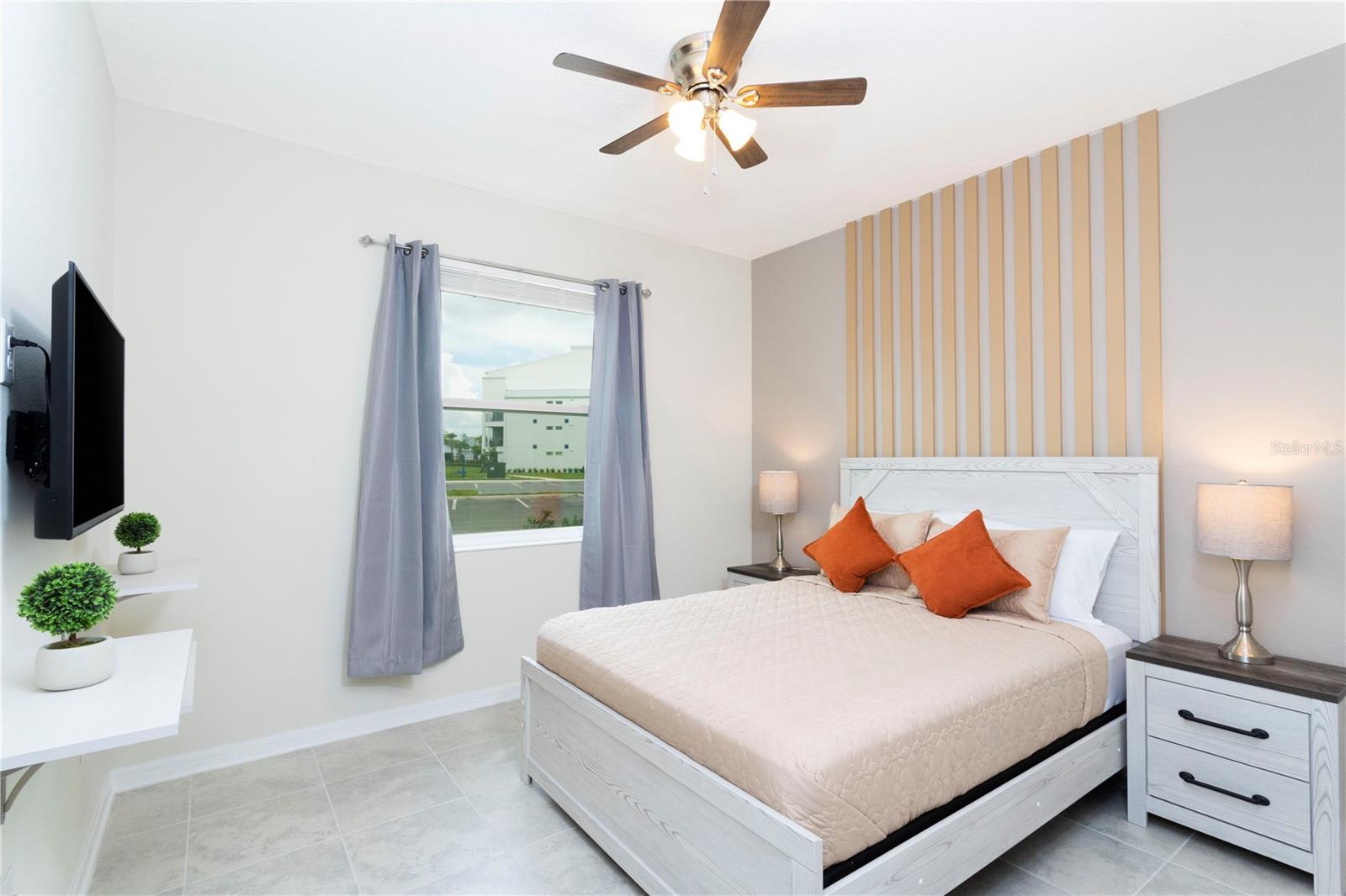 THE TERRACES AT STOREY LAKE CONDO 3 PH 10 - Residential