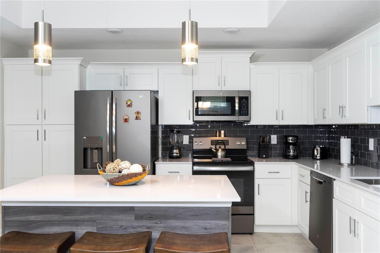 THE TERRACES AT STOREY LAKE CONDO 3 PH 10 - Residential