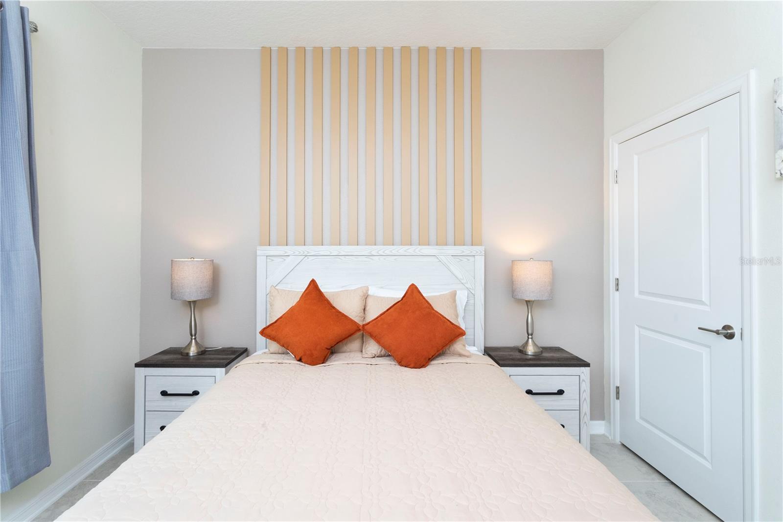 THE TERRACES AT STOREY LAKE CONDO 3 PH 10 - Residential