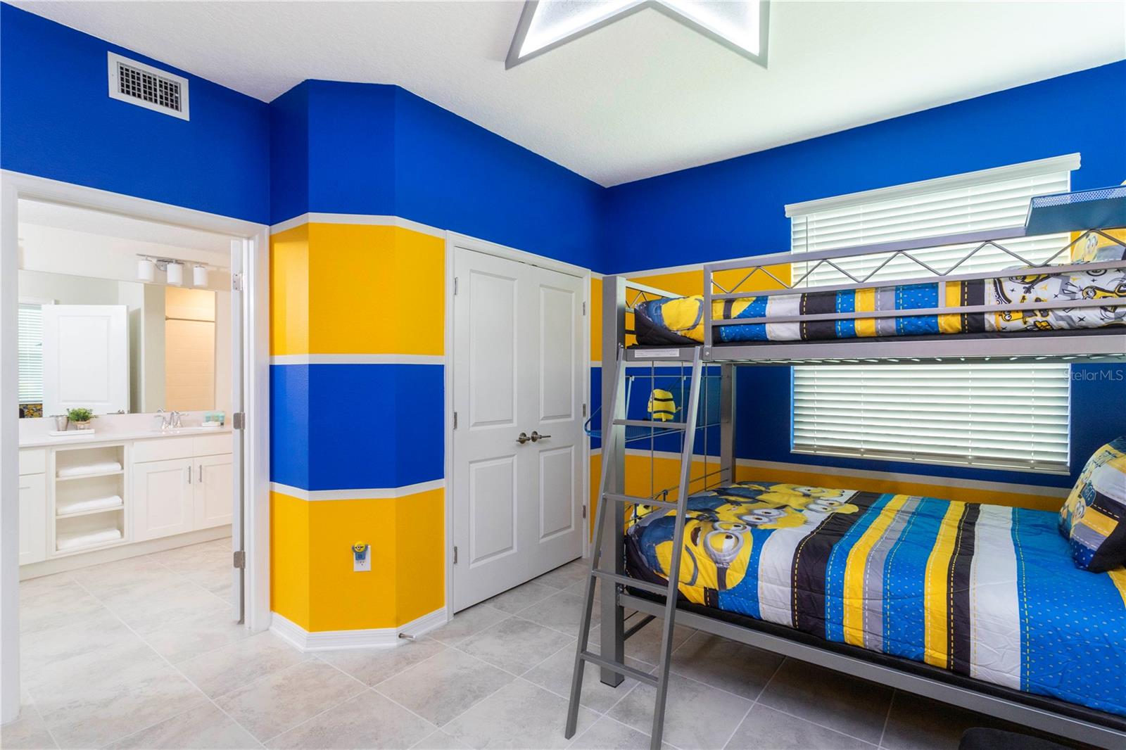 THE TERRACES AT STOREY LAKE CONDO 3 PH 10 - Residential