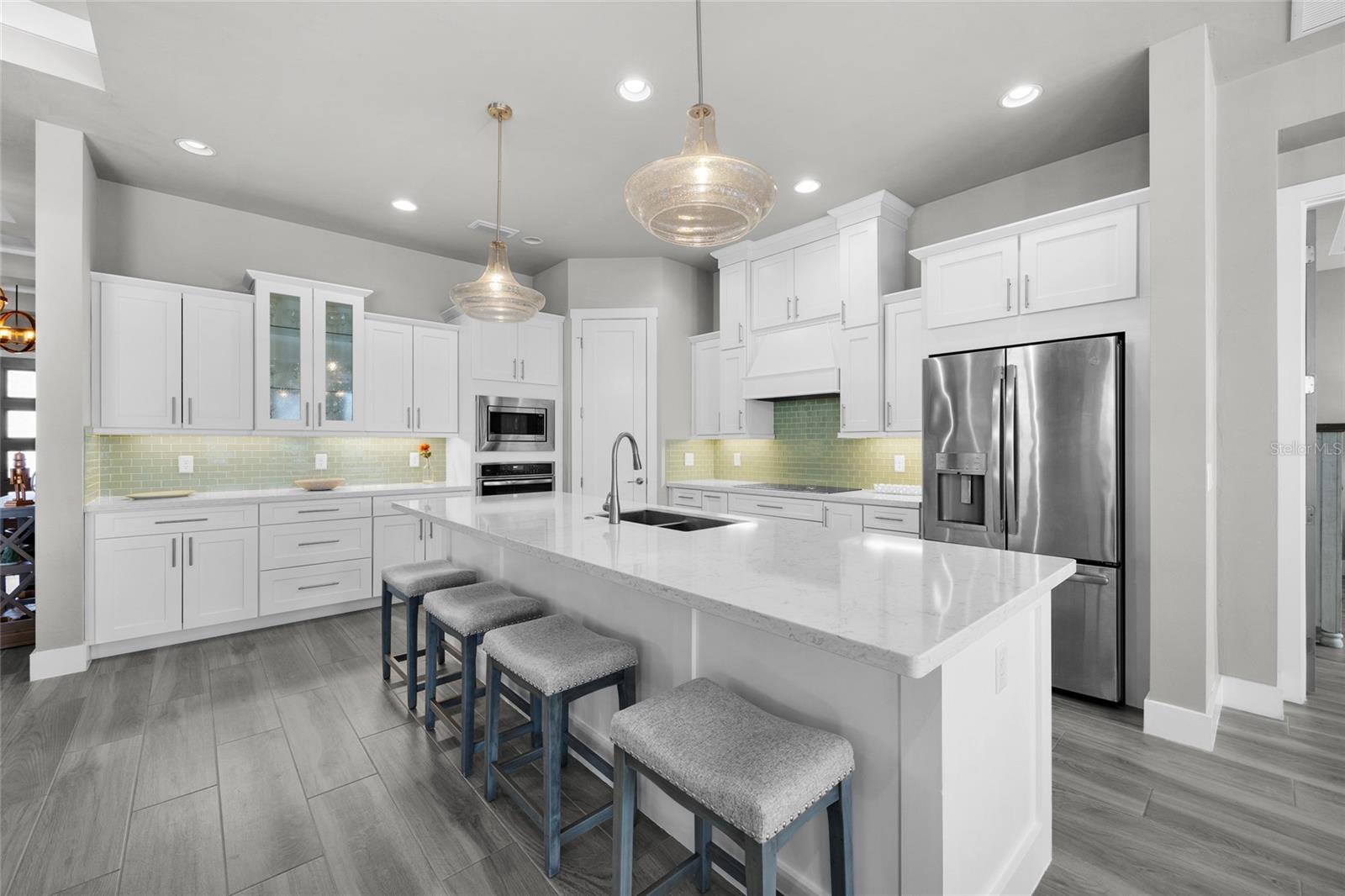 OAKMONT PH 2 PB 32 PG 30 - Residential