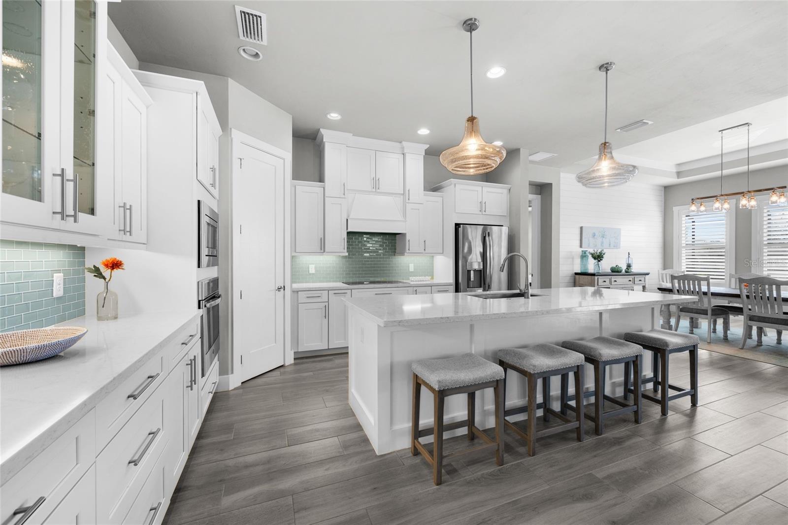 OAKMONT PH 2 PB 32 PG 30 - Residential