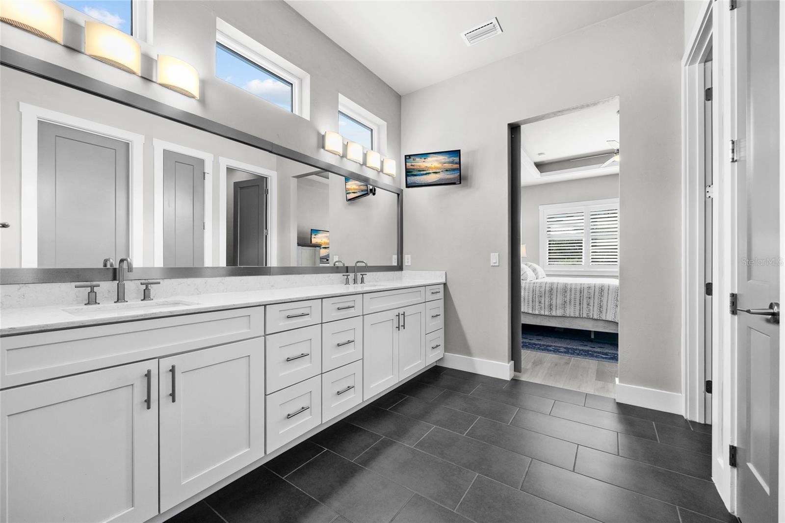 OAKMONT PH 2 PB 32 PG 30 - Residential