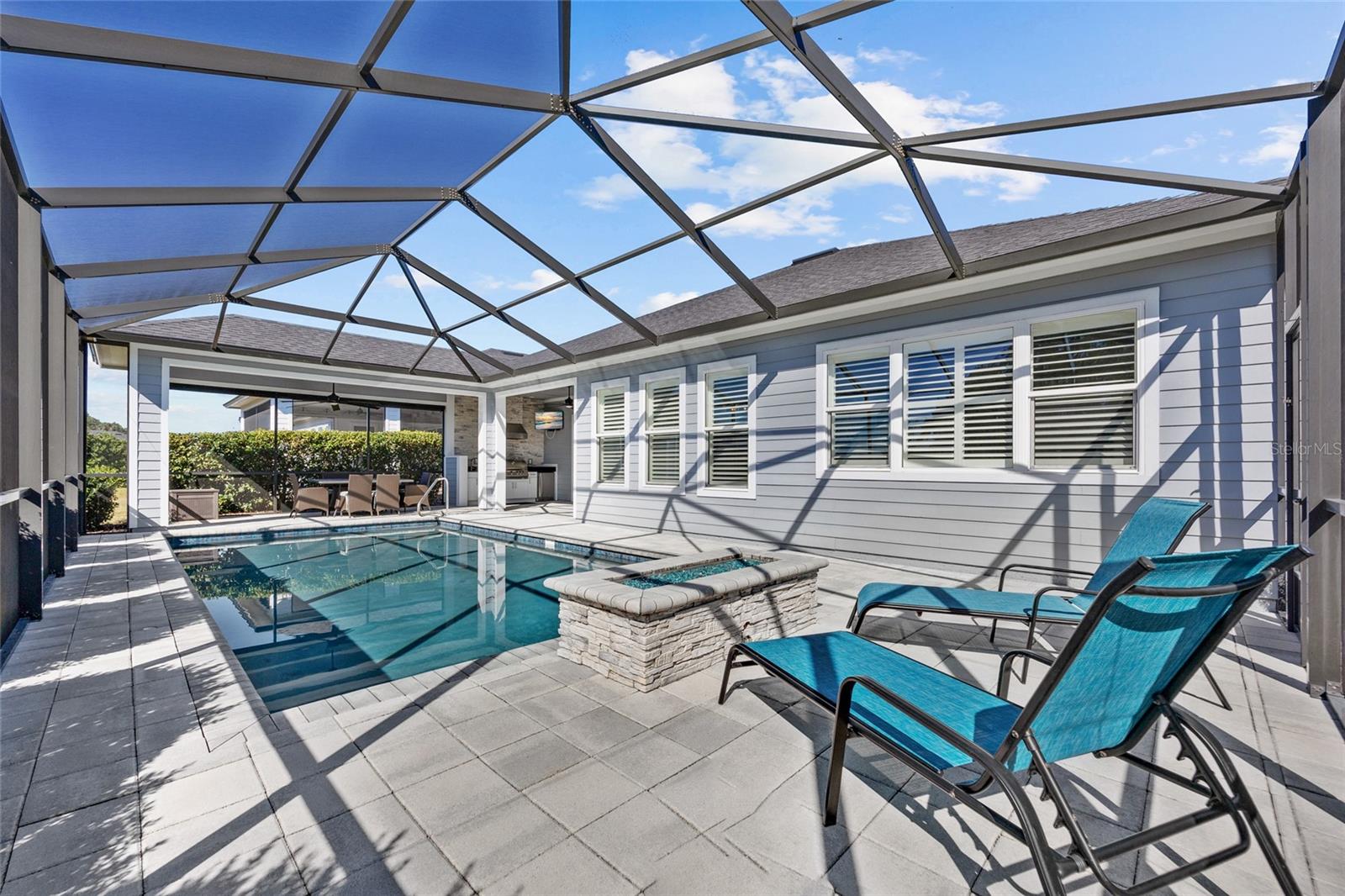 OAKMONT PH 2 PB 32 PG 30 - Residential