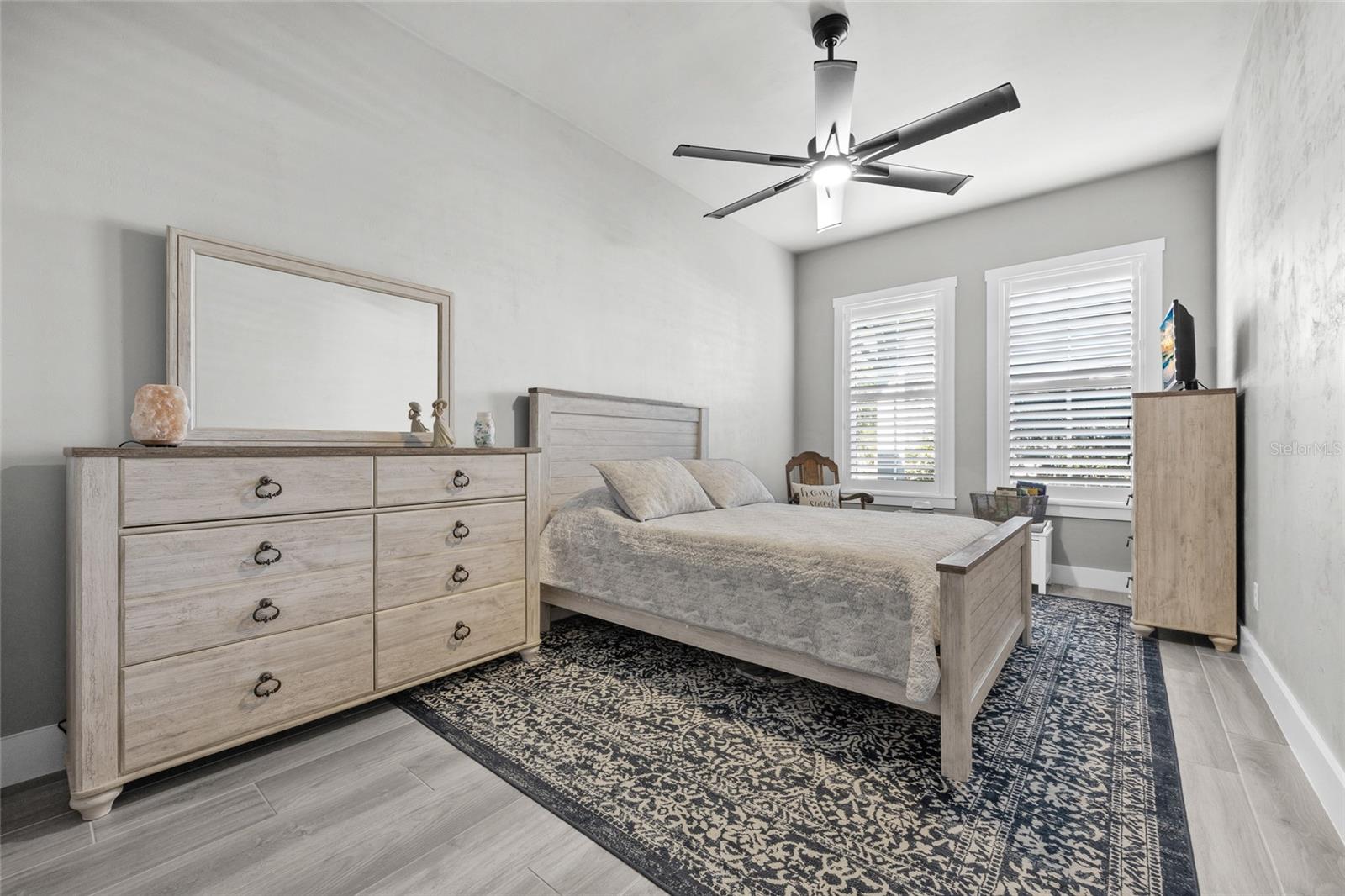 OAKMONT PH 2 PB 32 PG 30 - Residential