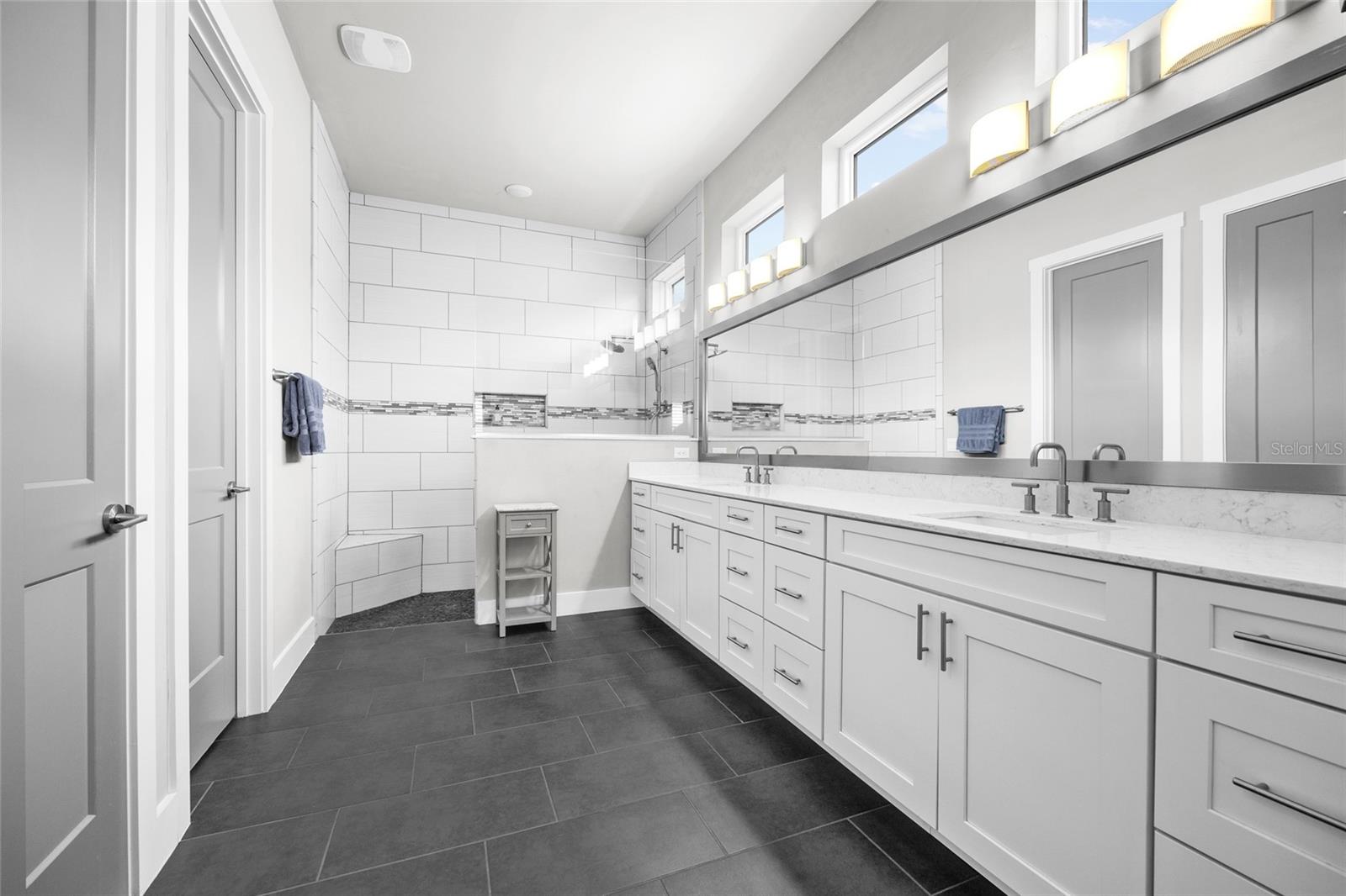 OAKMONT PH 2 PB 32 PG 30 - Residential