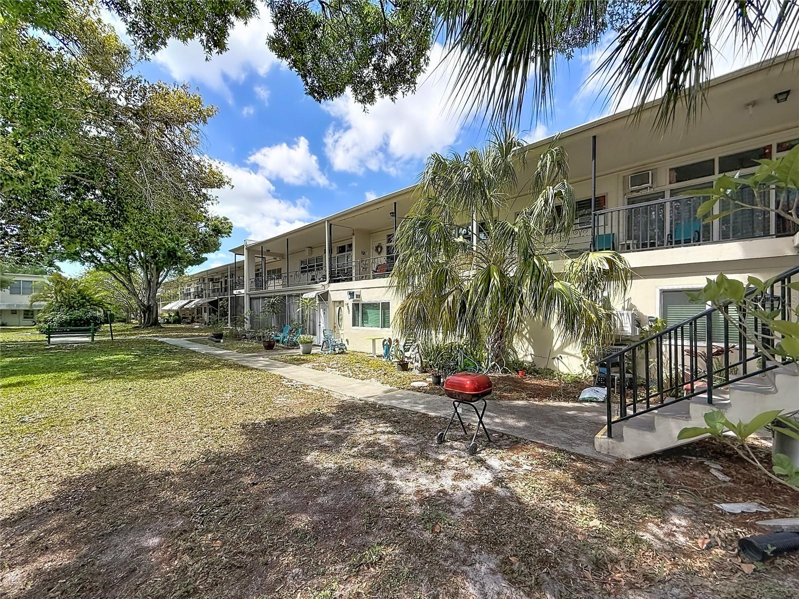 CLEARVIEW OAKS BLDG 2 - Residential