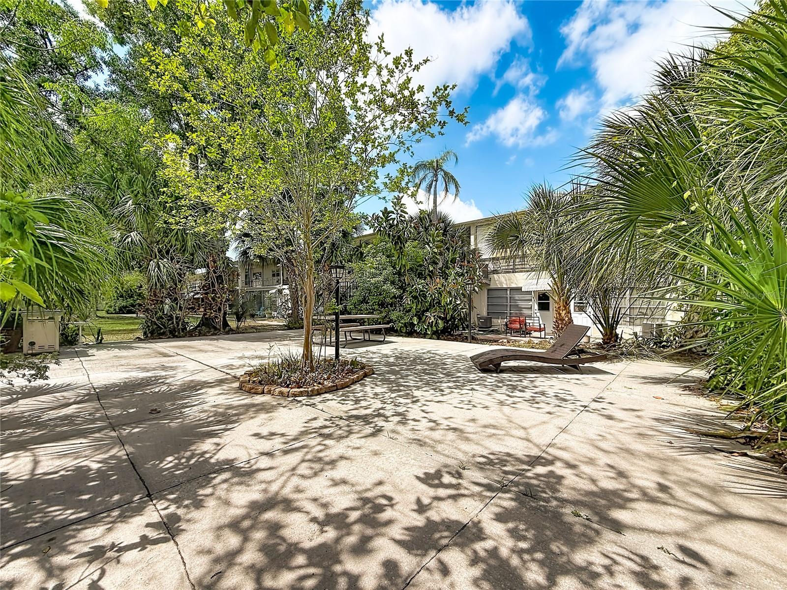 CLEARVIEW OAKS BLDG 2 - Residential