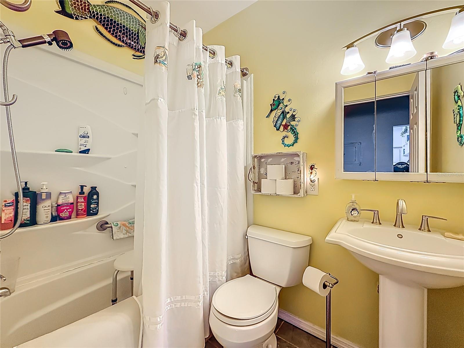 CLEARVIEW OAKS BLDG 2 - Residential