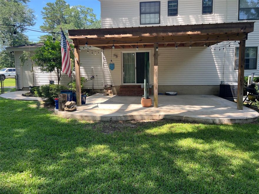 Beautiful 4 bedrooms, 2 and half bath, A/C is 4 years old, huge backyard, covered back porch, front balcony on second floor,.