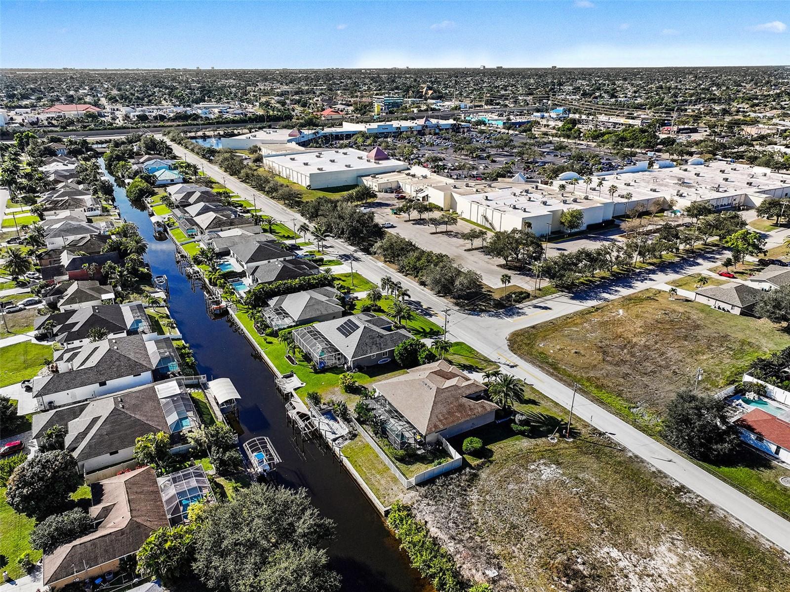 CAPE CORAL - Residential