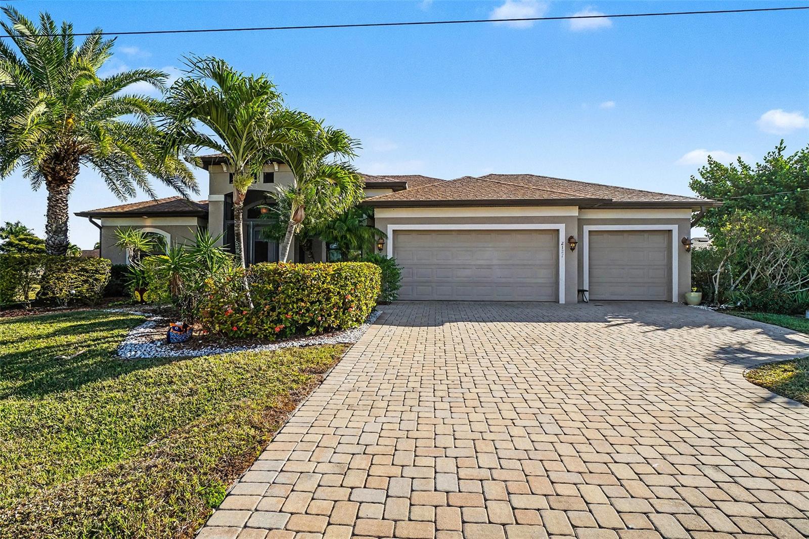 CAPE CORAL - Residential