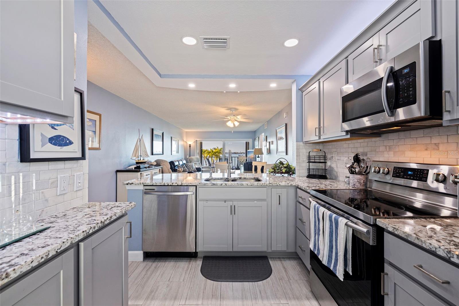 BAHIA DEL MAR I - Residential Lease