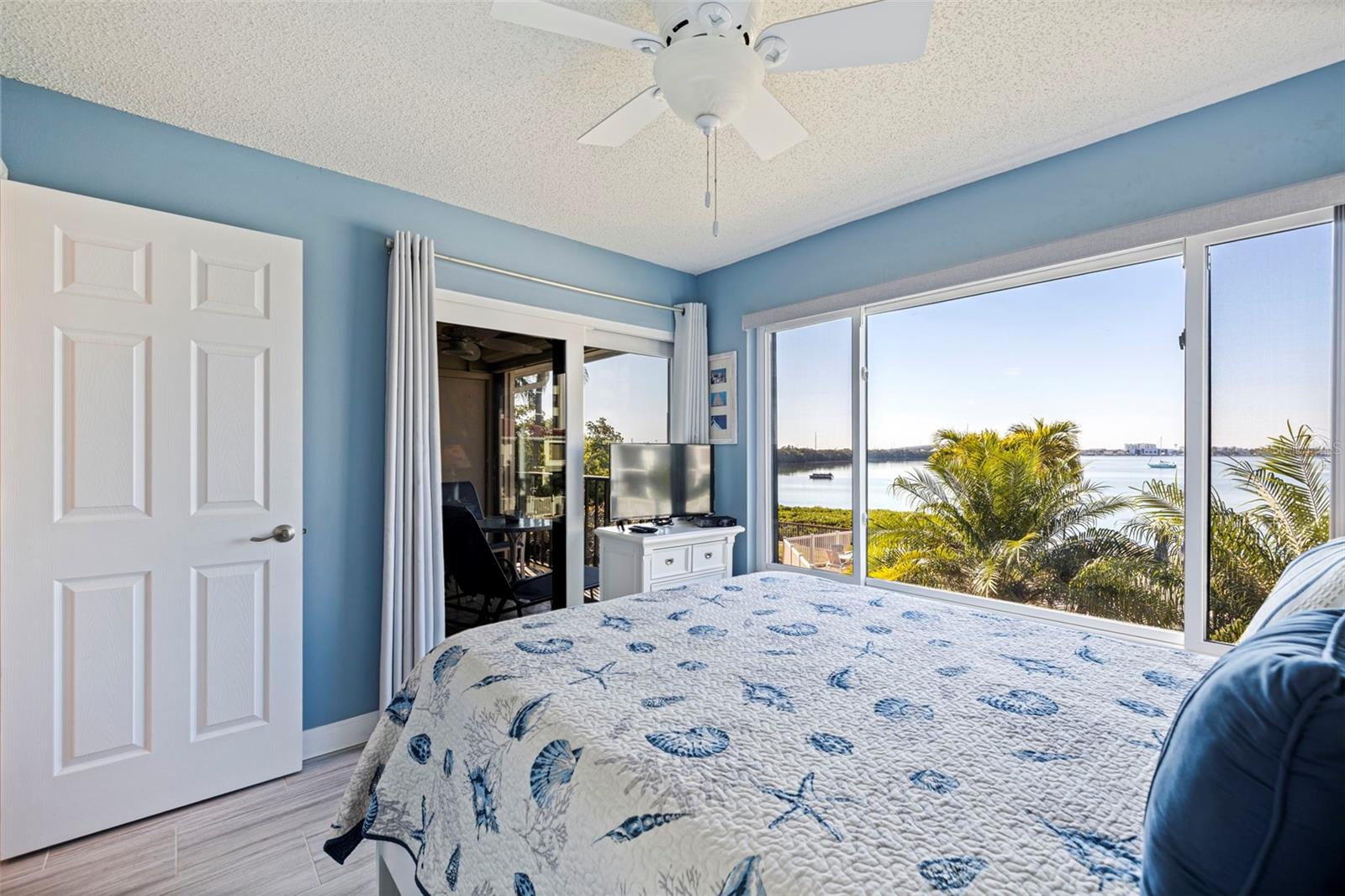 BAHIA DEL MAR I - Residential Lease